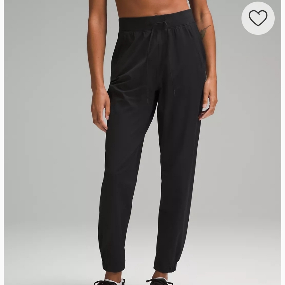 Lululemon training pants, women's, black, size 4, NWT